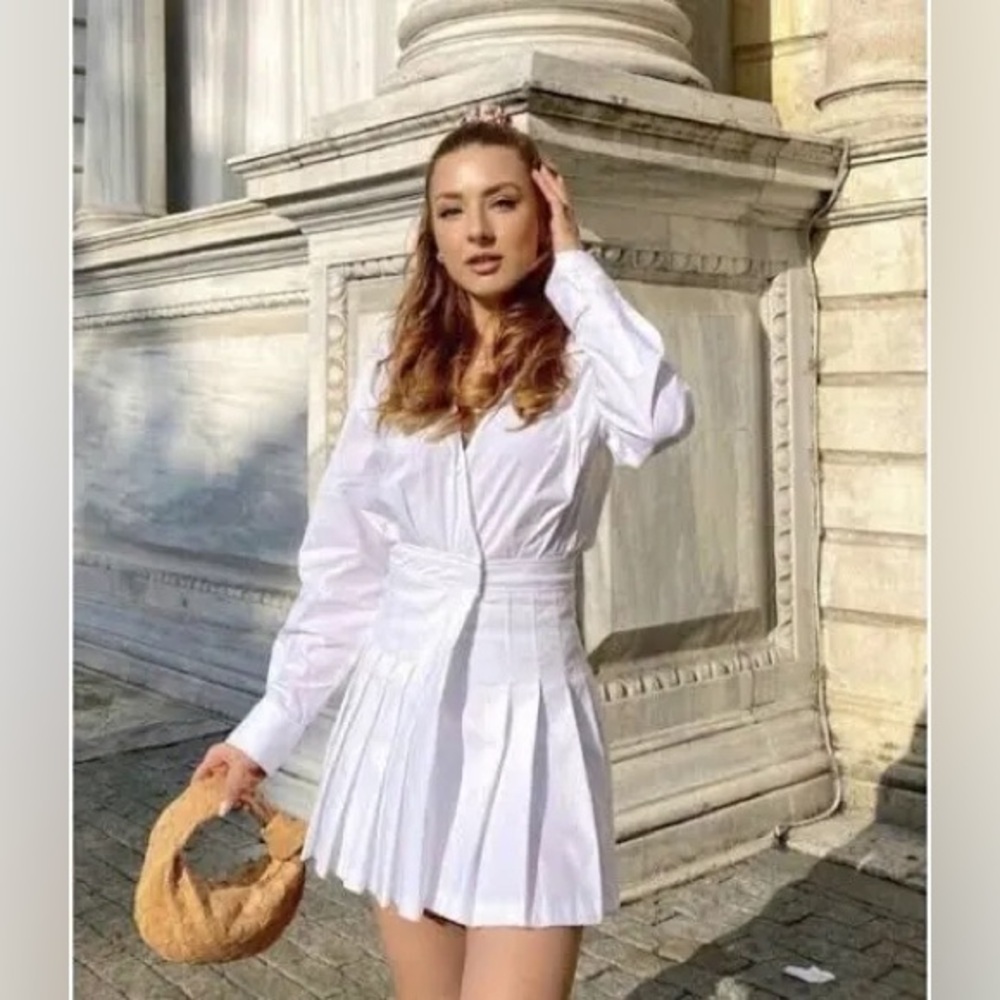Zara white long sleeve pleated dress size S
